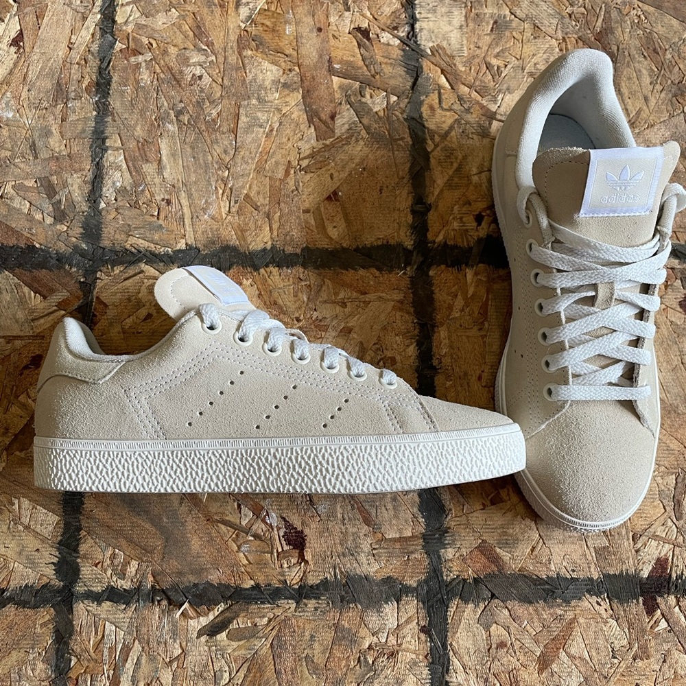 Adidas Light Tan Suede Sneakers Stan Smith Size 8 New
